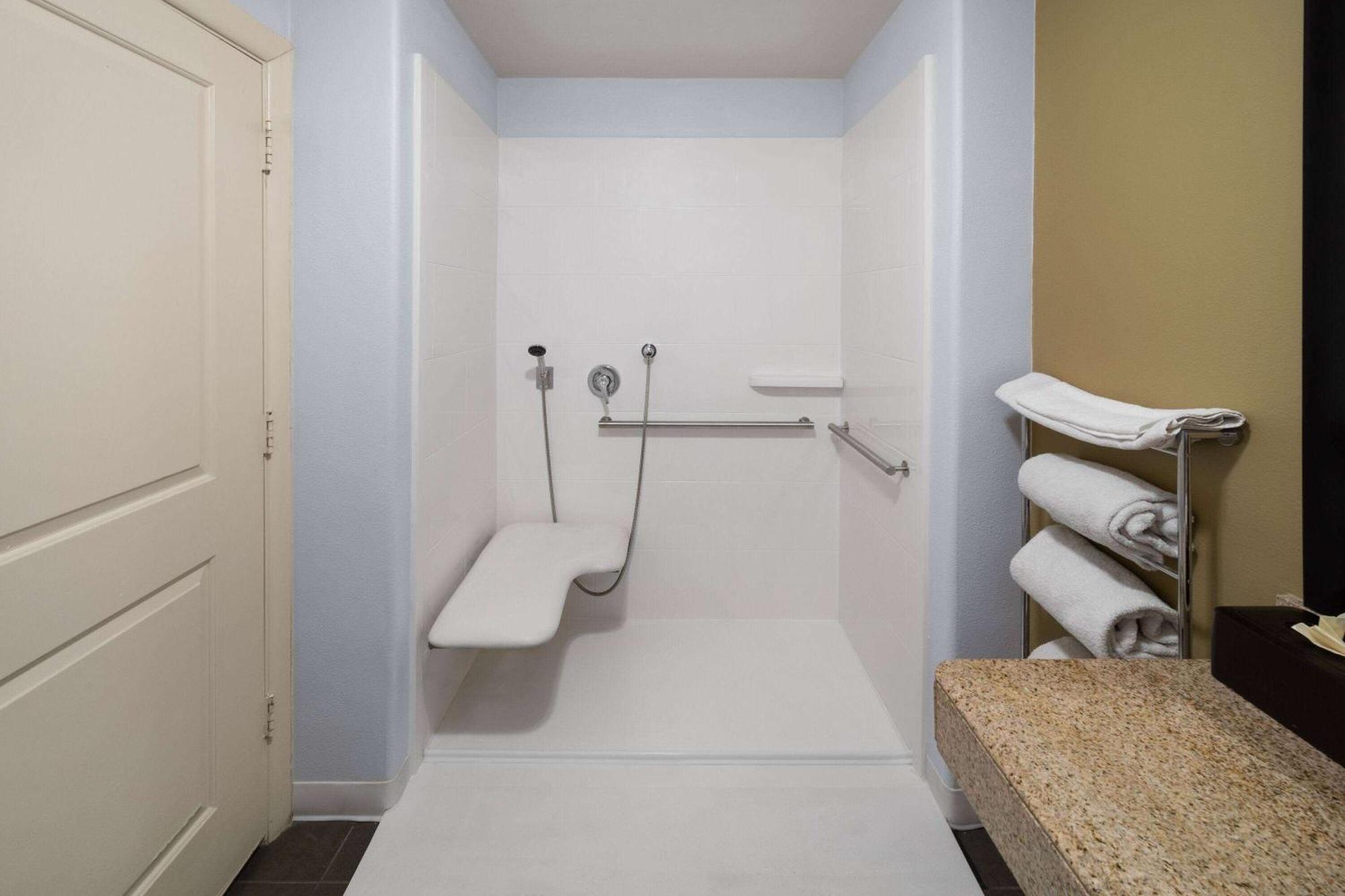 La Quinta By Wyndham Austin - Cedar Park Hotel Ngoại thất bức ảnh